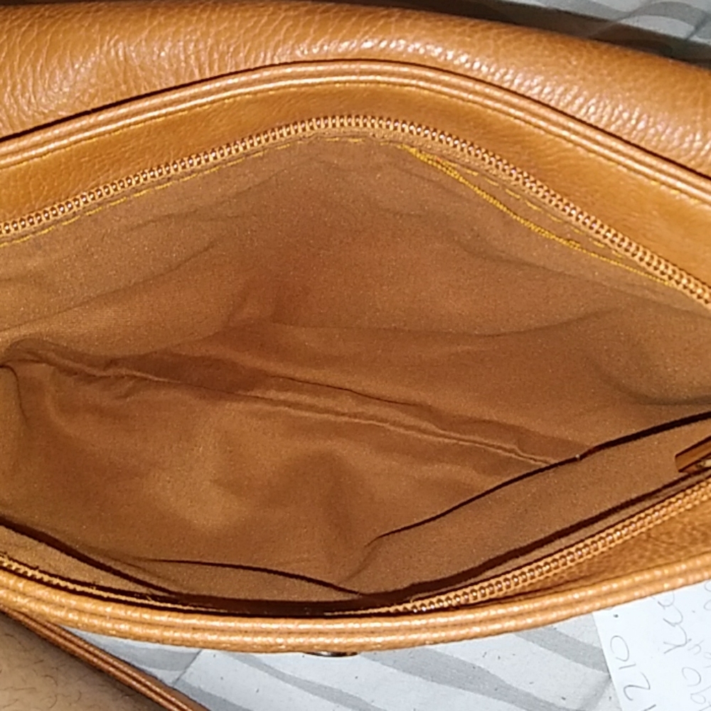 Purse - Picture 5 of 8